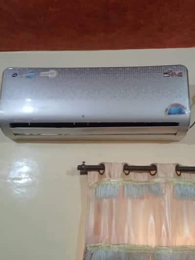 pel 1.5 ton ac dc inverter ok 10/10 conditions