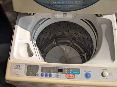 Japnese fully automatic washing machine (Hitachi)