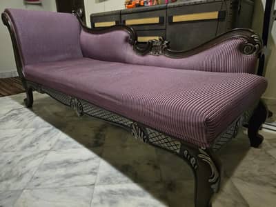 Purple Dewan Sofa for Sale