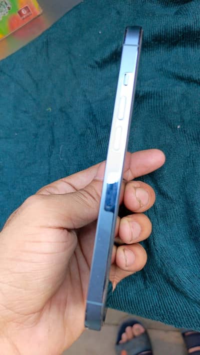 Iphone 13 pro blue