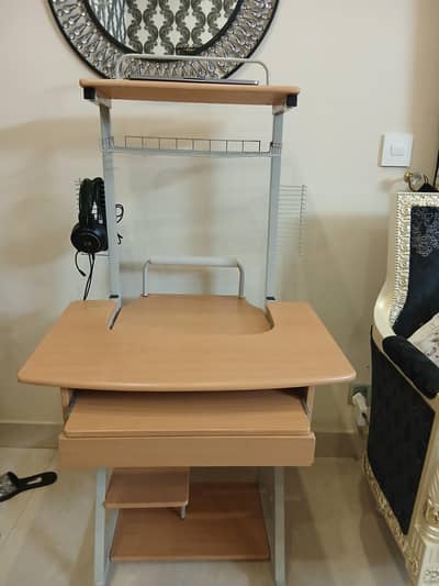 computer table