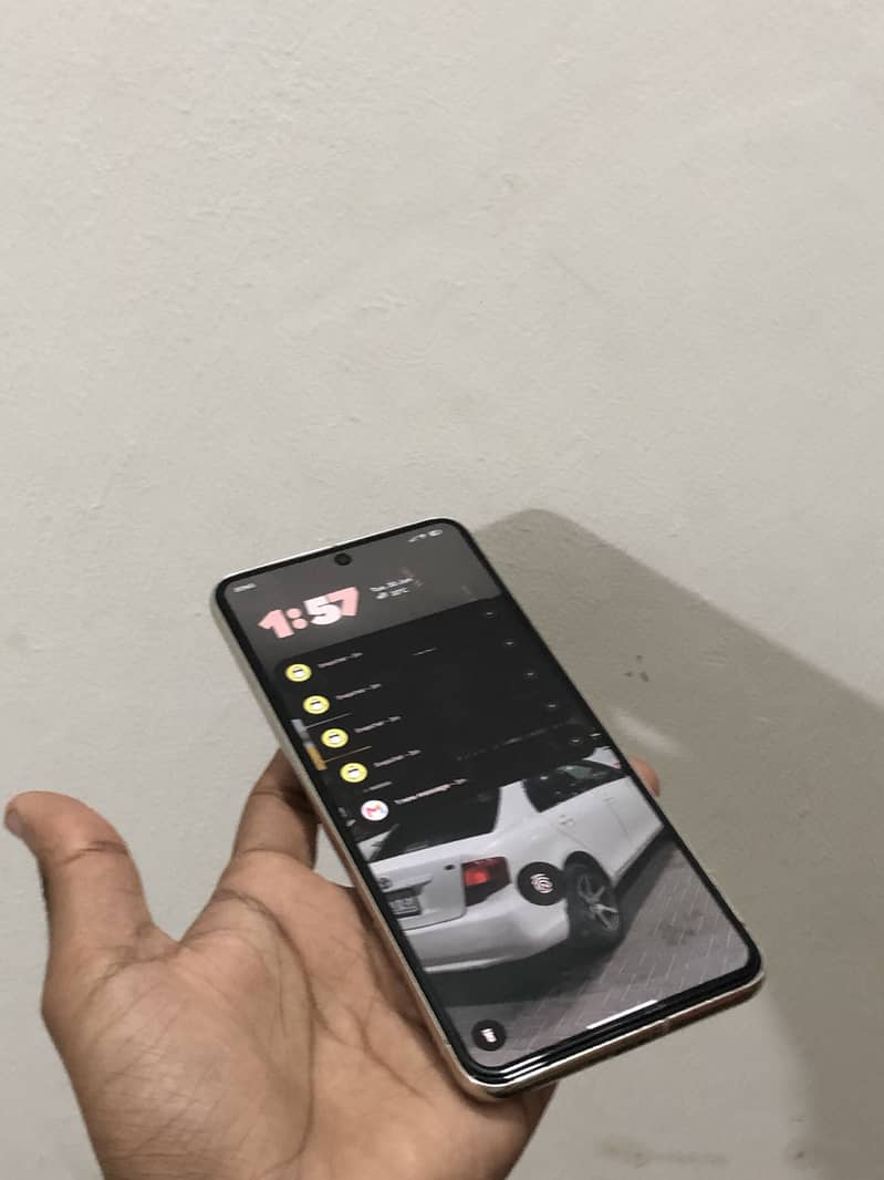 Google Pixel 8 Pro 6