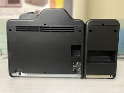 FARGO HDP5000 card printer