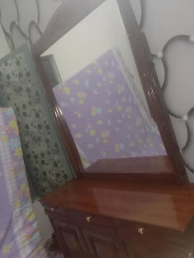 Dressing table for sale