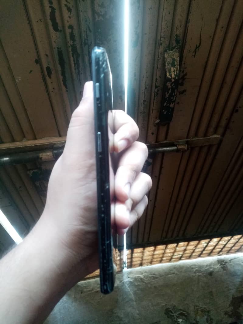 One Plus 6T 4