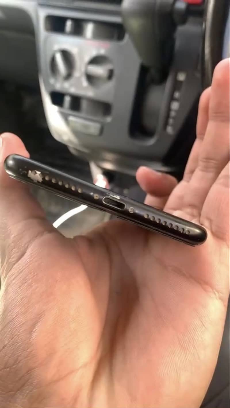 Apple iPhone 7 Plus 4