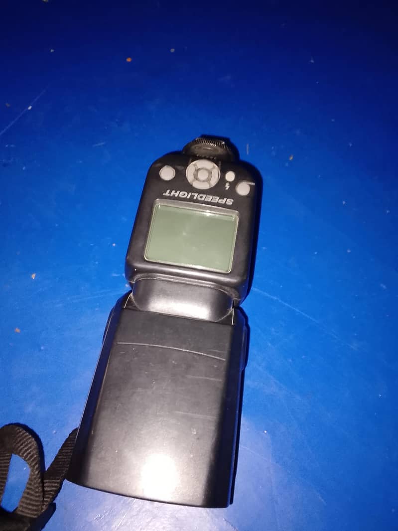 Nikon Camera DSLR 8