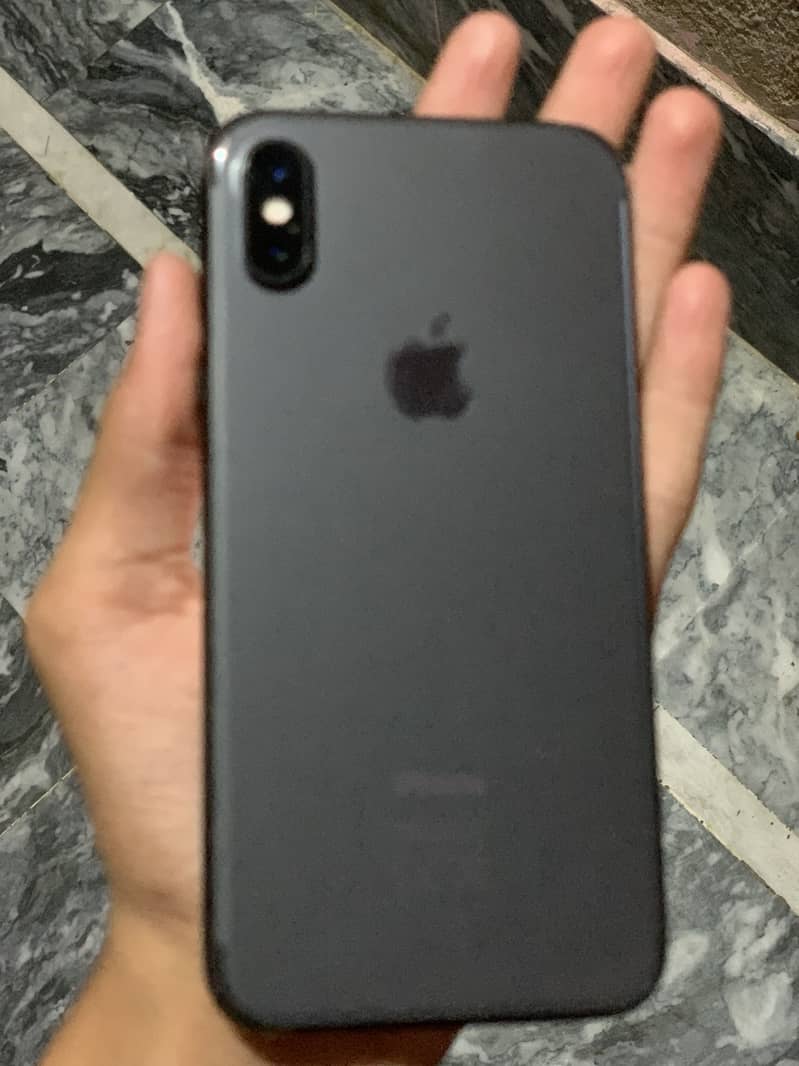 Apple iPhone X 5