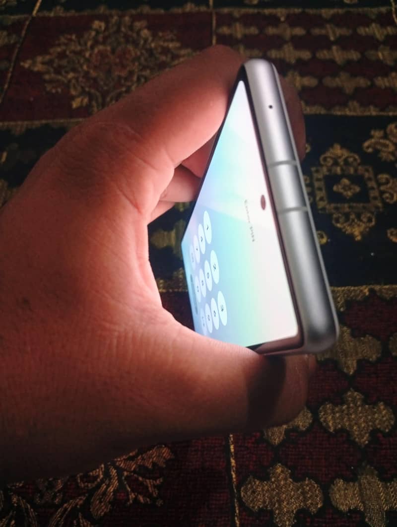 Google Pixel 7 3