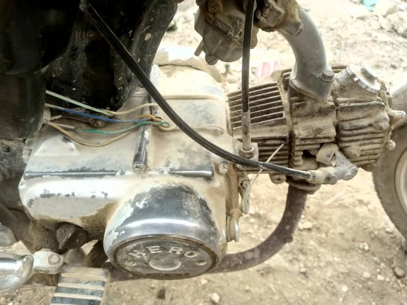 HERO CD 70 1