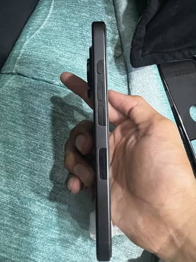 Apple iPhone 16 Pro