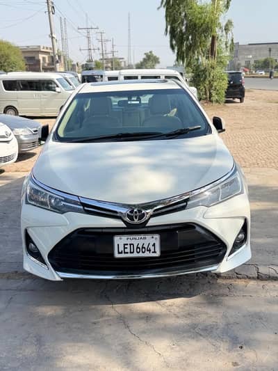 Toyota Corolla Grande 2015