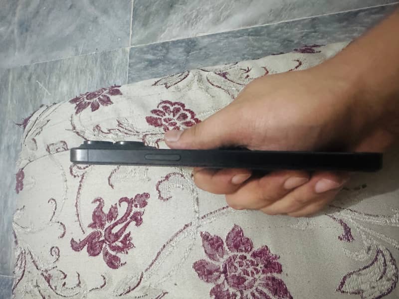 Apple iPhone 15 Pro Max 1