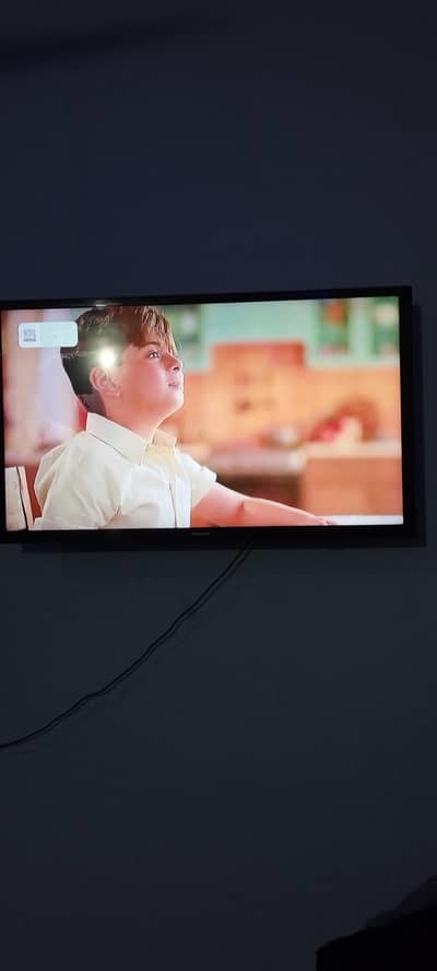 I am selling Samsung smart led tv