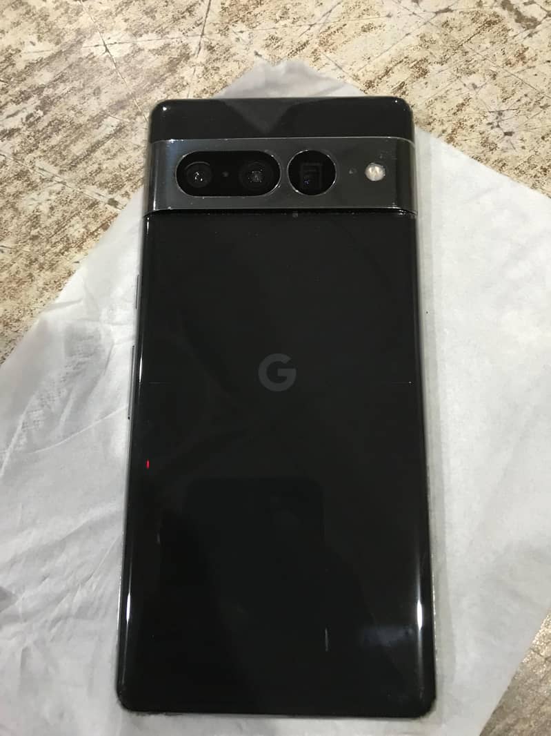 Google Pixel 7 Pro (128} 0