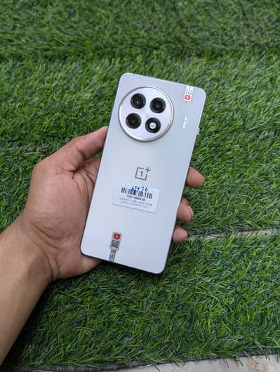 One Plus Ace 5 12Gb 256Gb 6415 Mah Battery 10/10
