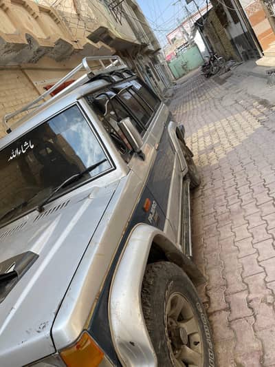 Mitsubishi Pajero 1989