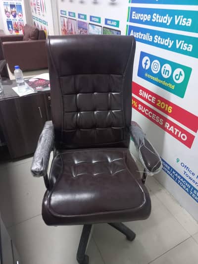 Office Furniture  just one month used