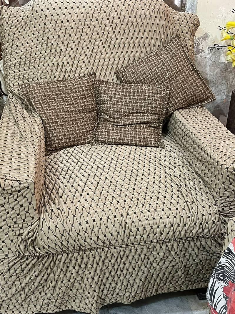 5 seater sofa 0