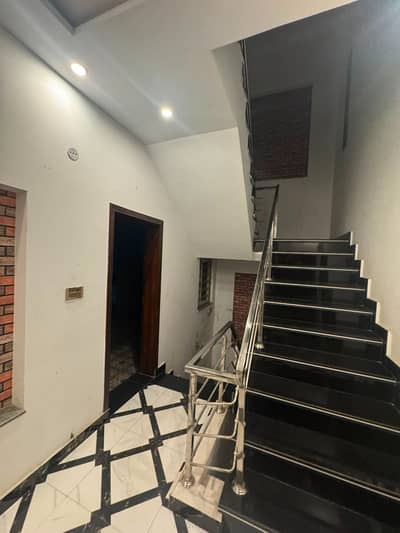 4 Marla upper portion for rent paragon city