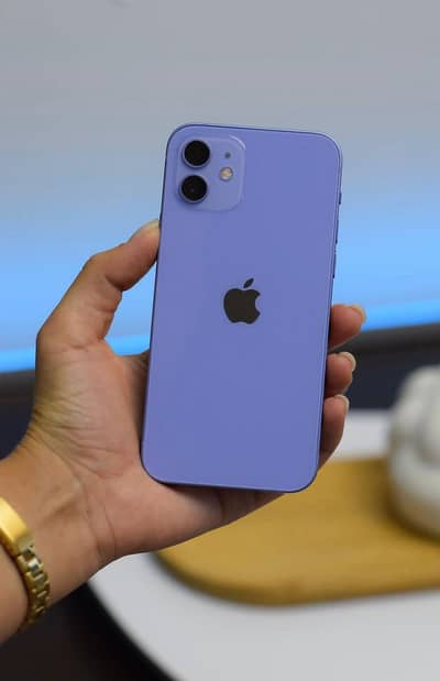 Apple iPhone 12
