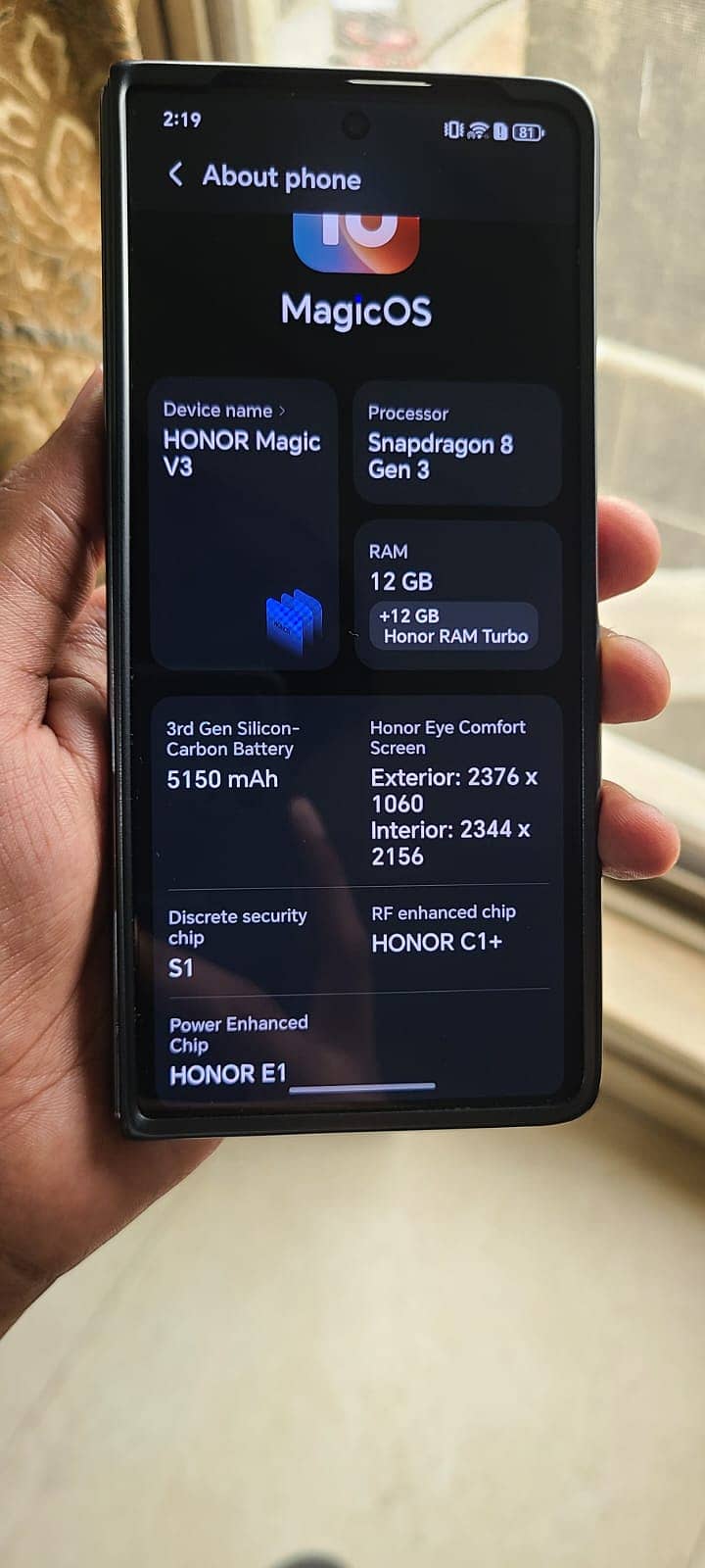 Honor Magic V3 4