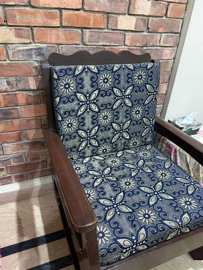 2 Seater Sofa set with table