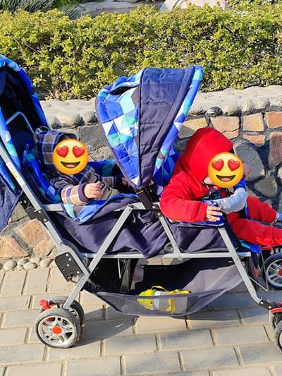 twin baby stroller. Excellent condition