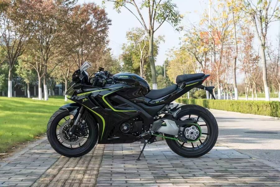 Ducati replica (ducasu) 2