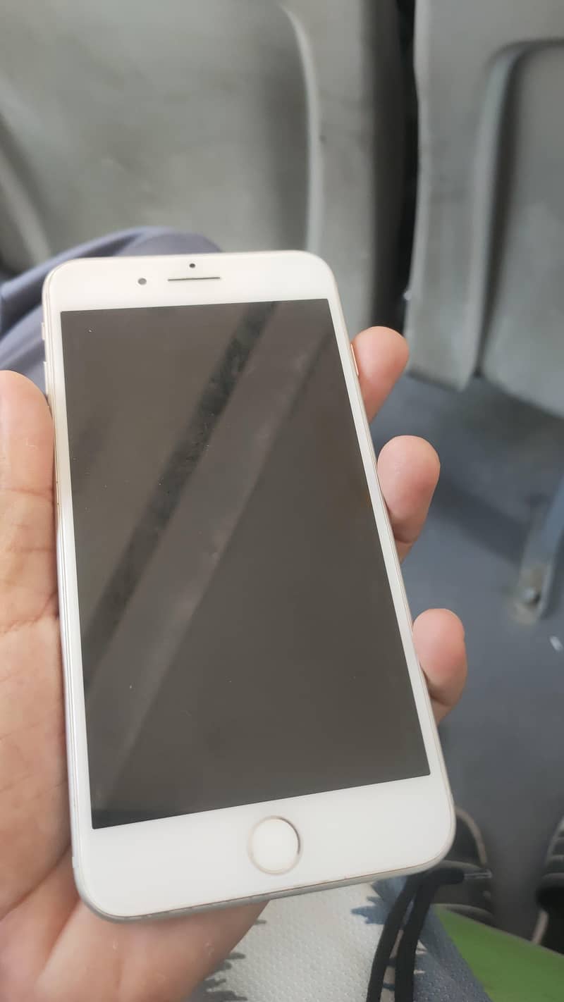 Apple iPhone 8 Plus 2