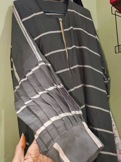 Black Striped Nida Fabric Open Abaya - Size [L/XL likh do]
