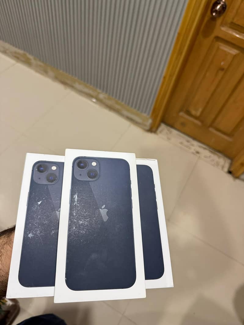 Apple iPhone 13 1