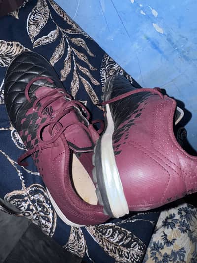 Kipsta football grippers uk 9.5