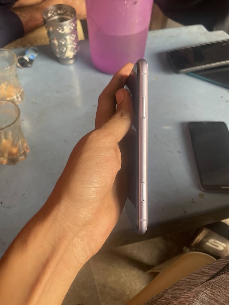 Apple iPhone 11 5