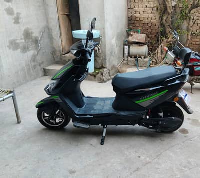 electric Scooty YJ FUTURE