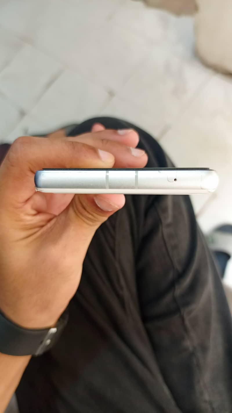 Google Pixel 7a 5