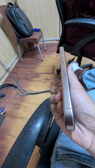 iPhone 16 Pro JV 256gb
