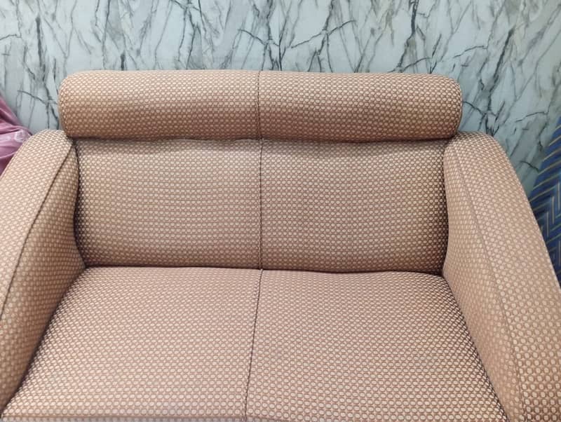 Selling Sofas 0