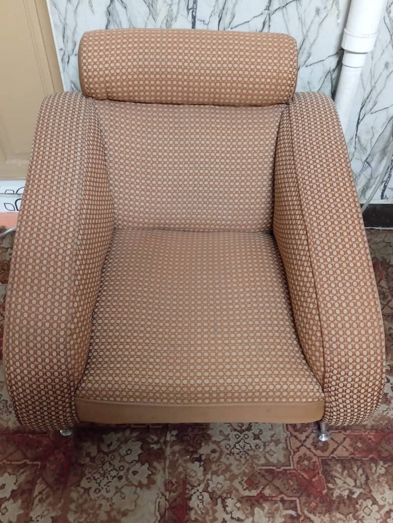 Selling Sofas 1