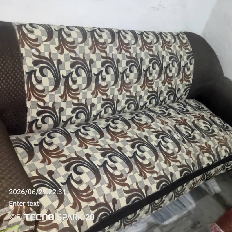 used 5seaters sofas set 0