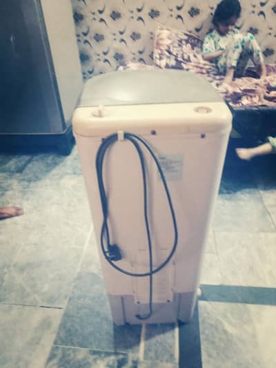 haier 6 kg weight  used