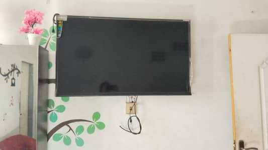 LCD 49 iches