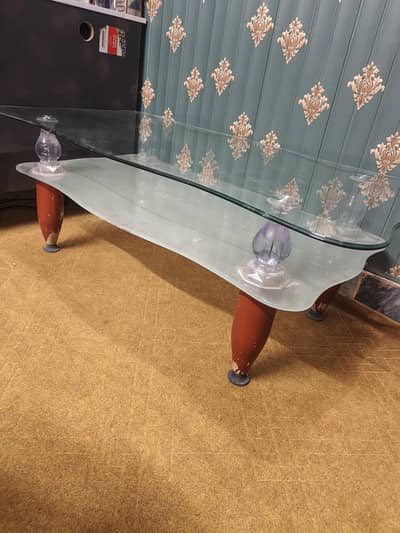 Used Table For Home Is in Best Condition