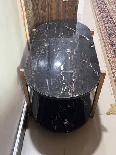 WOODEN TABLE MARBLE LOOK BRAND NEW