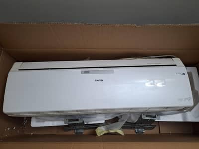 Gree 1 ton inverter AC - G10 technology