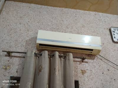 haier 1.5 ton non inverter ac total genuine chil cooling