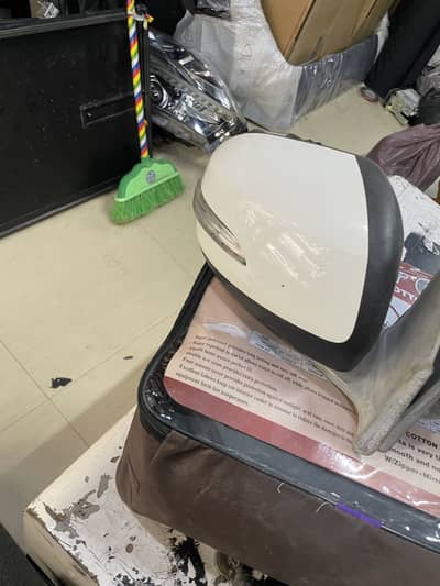 Mira 2015 side mirror available