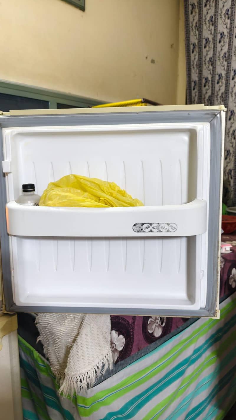 orient fridge 3