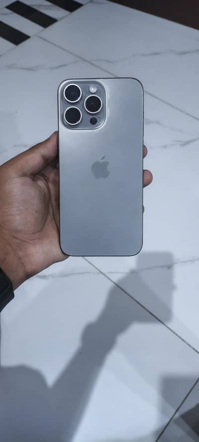 Apple iPhone 15 Pro Max non pta 10/10 condition