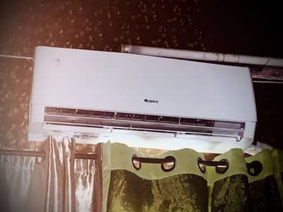 2 Month used AC for sale Gulshan Ravi 03115514143 lush peace